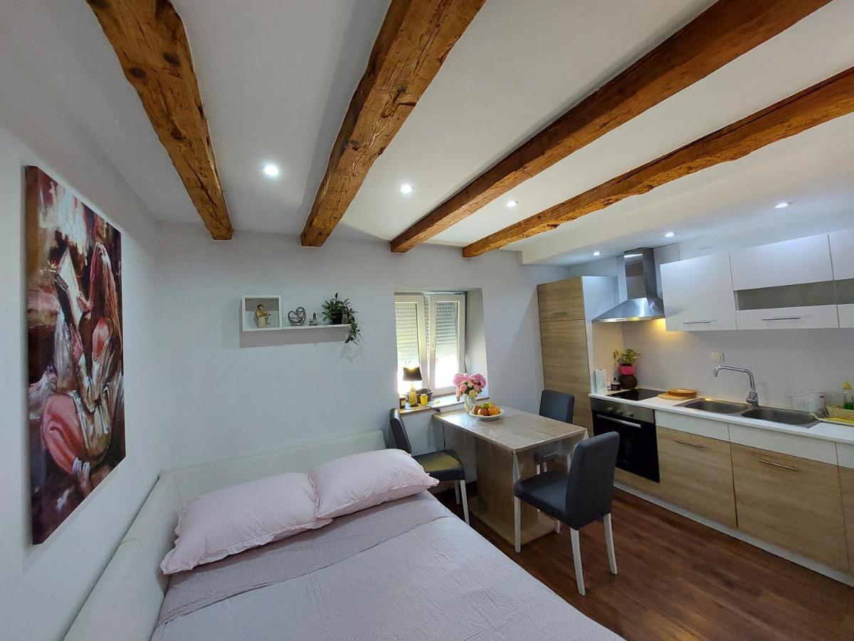 Mexicana Apartment Pink ซาดาร์ ภายนอก รูปภาพ