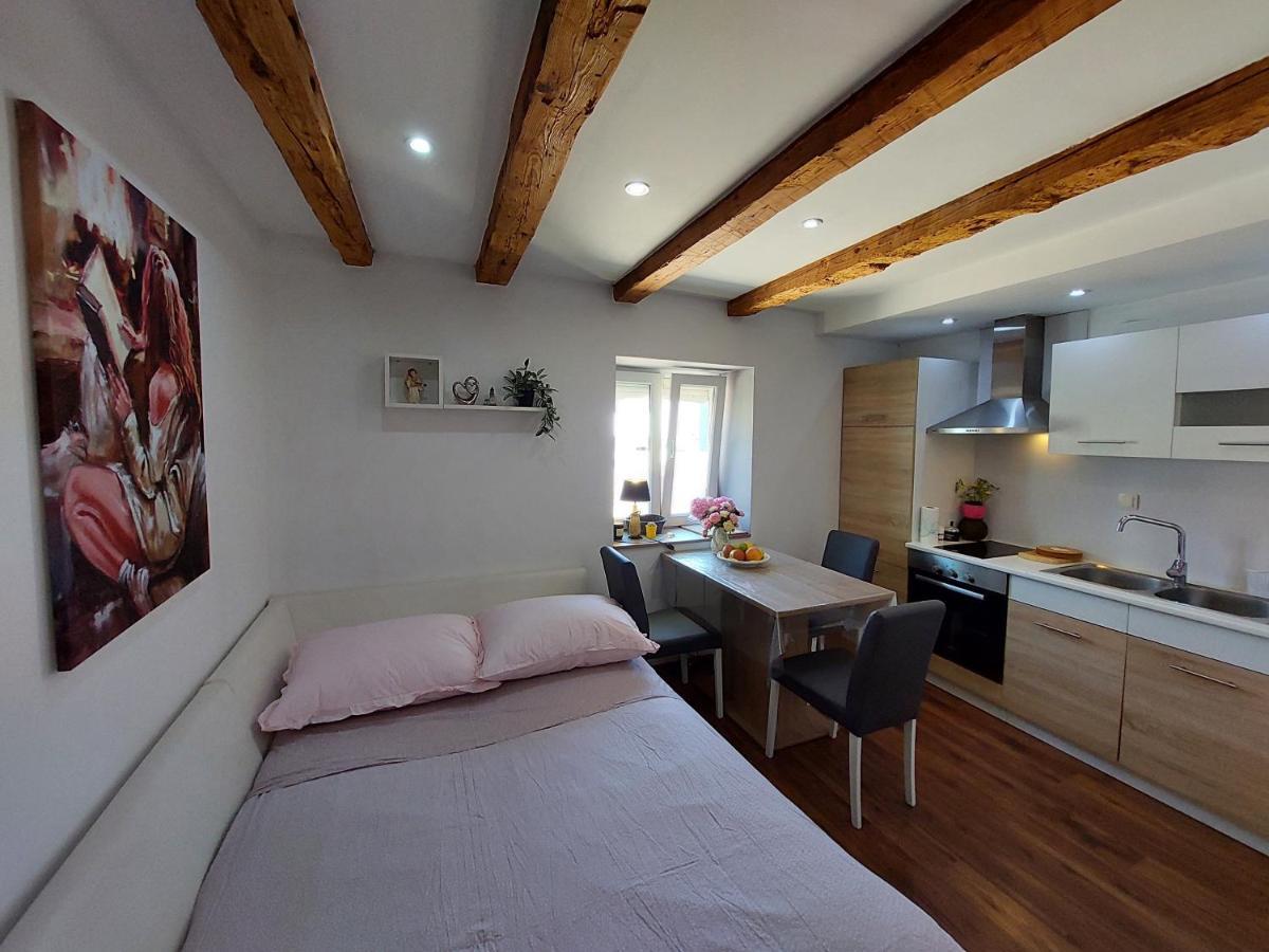 Mexicana Apartment Pink ซาดาร์ ภายนอก รูปภาพ