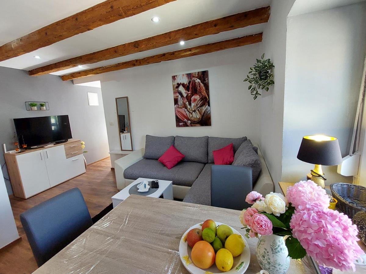 Mexicana Apartment Pink ซาดาร์ ภายนอก รูปภาพ